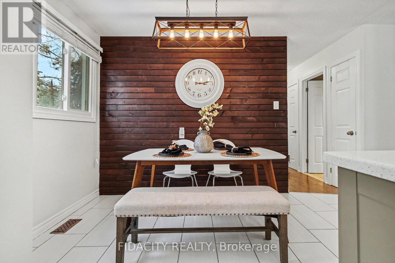 53 Morton Drive, Ottawa, Ontario  K2L 1W9 - Photo 8 - X12820928