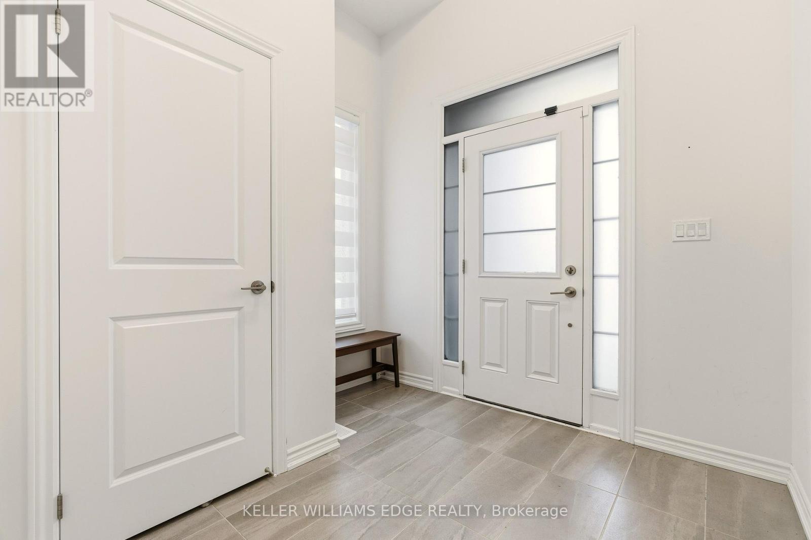 1471 Watercress Way, Milton, Ontario  L9T 2X5 - Photo 3 - W12803282