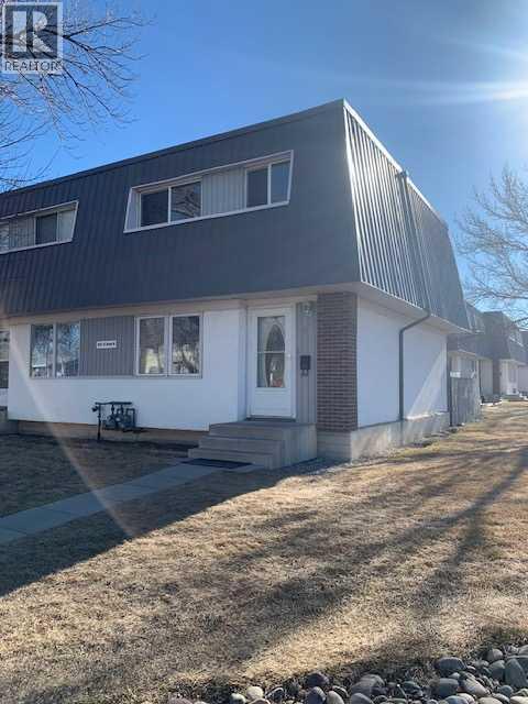 4, 1601 23 Street N, Lethbridge, Alberta  T1H 4M9 - Photo 2 - A2286136