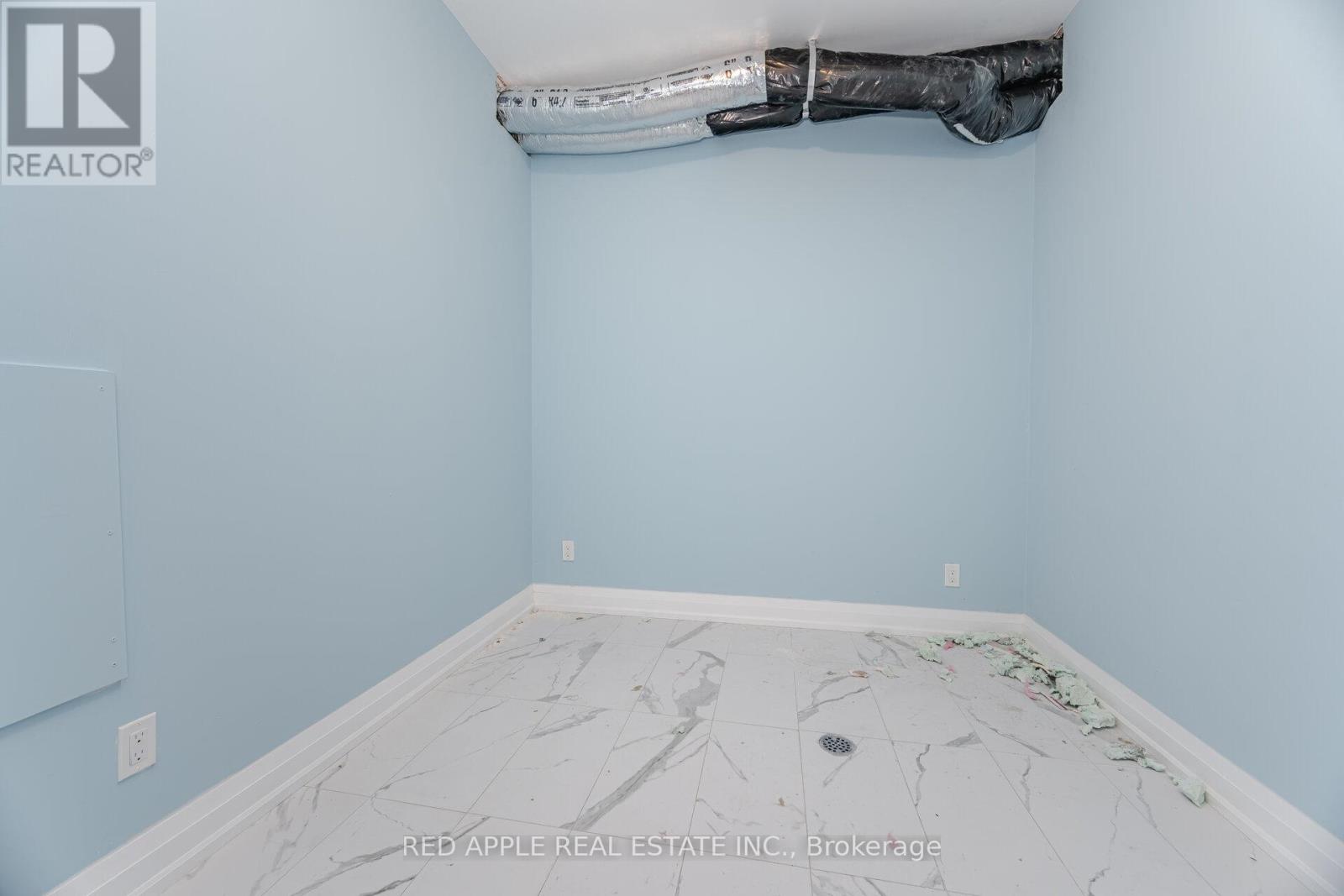 416 Oakwood Avenue, Toronto, Ontario  M6E 2W3 - Photo 10 - C12820824