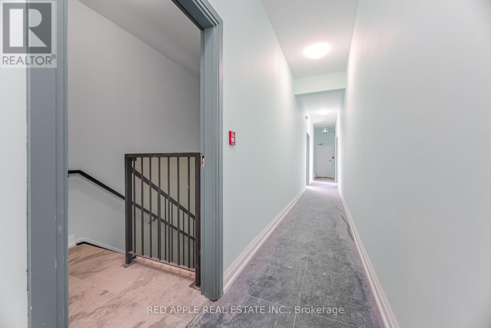 416 Oakwood Avenue, Toronto, Ontario  M6E 2W3 - Photo 36 - C12820824