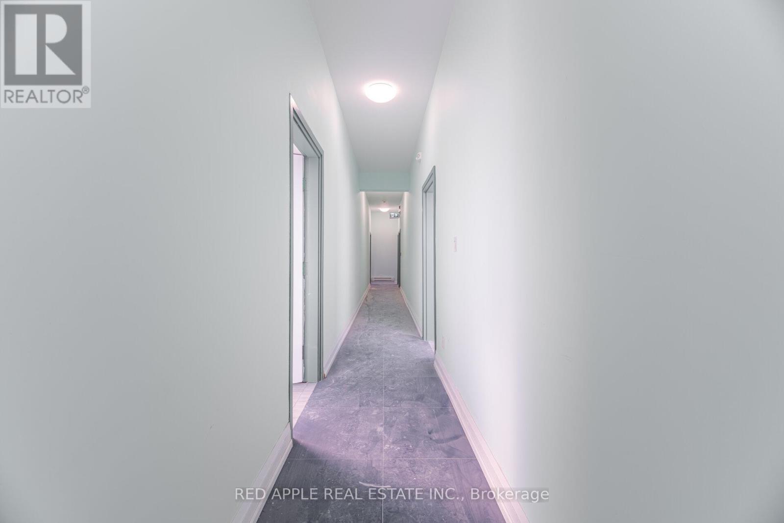 416 Oakwood Avenue, Toronto, Ontario  M6E 2W3 - Photo 37 - C12820824