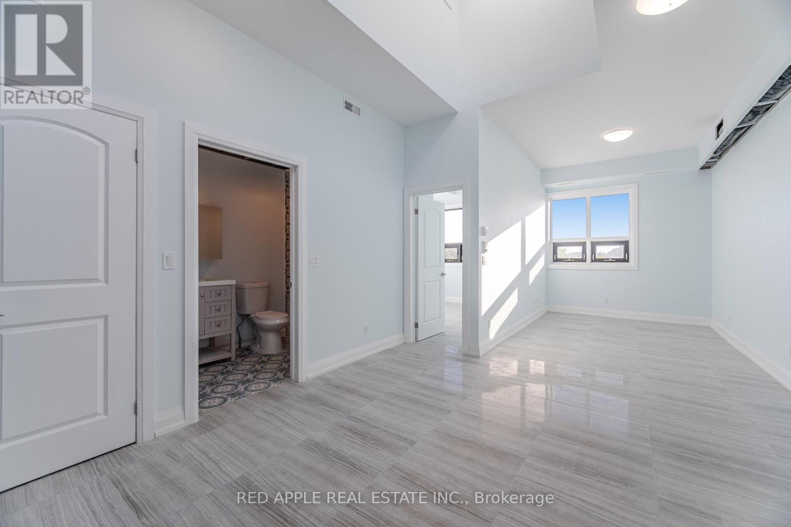 416 Oakwood Avenue, Toronto, Ontario  M6E 2W3 - Photo 46 - C12820824