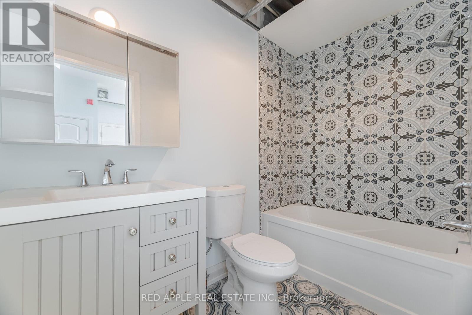 416 Oakwood Avenue, Toronto, Ontario  M6E 2W3 - Photo 50 - C12820824