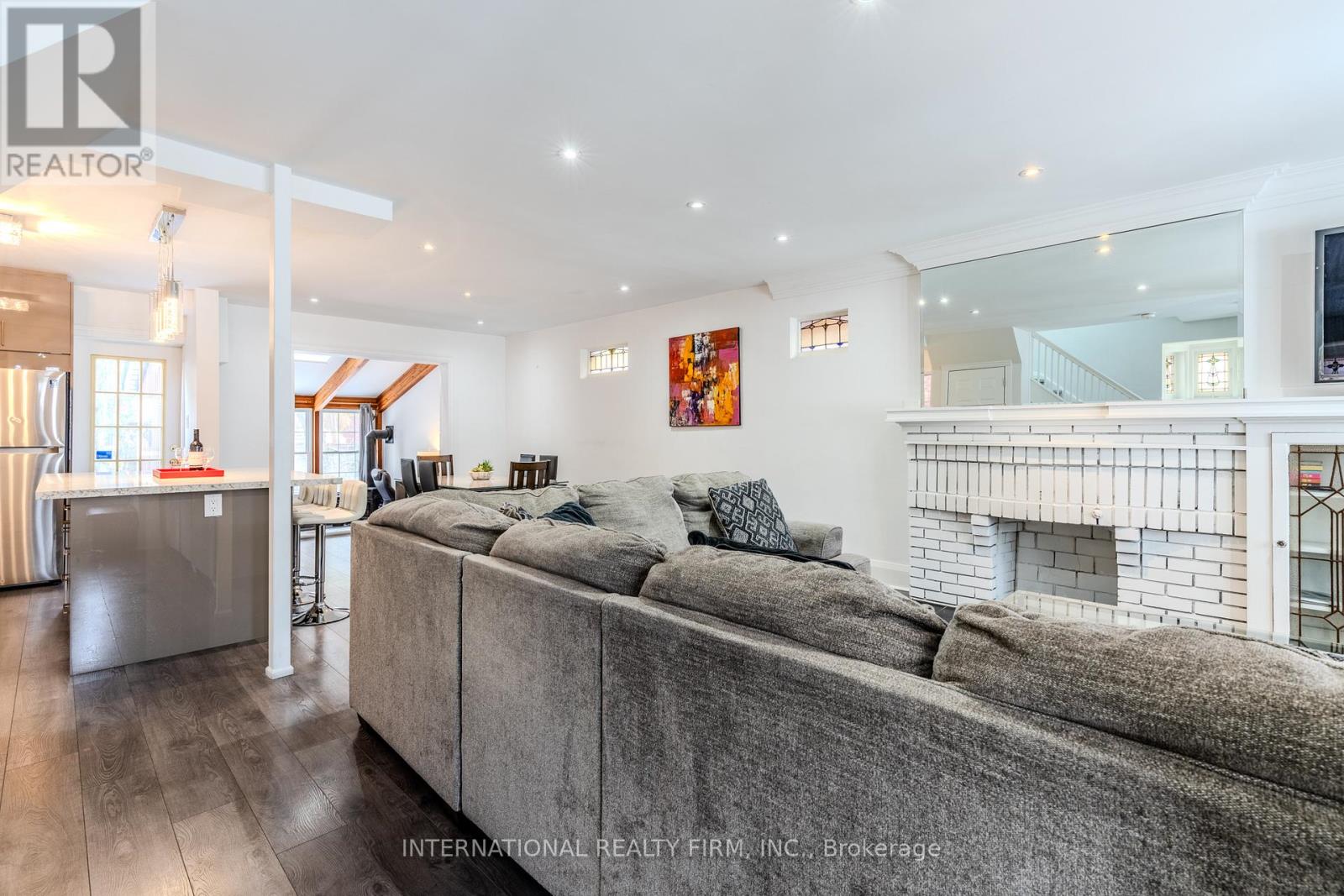 Mainsecondfloors - 47 Maxwell Avenue, Toronto, Ontario  M5P 2B4 - Photo 2 - C12820830