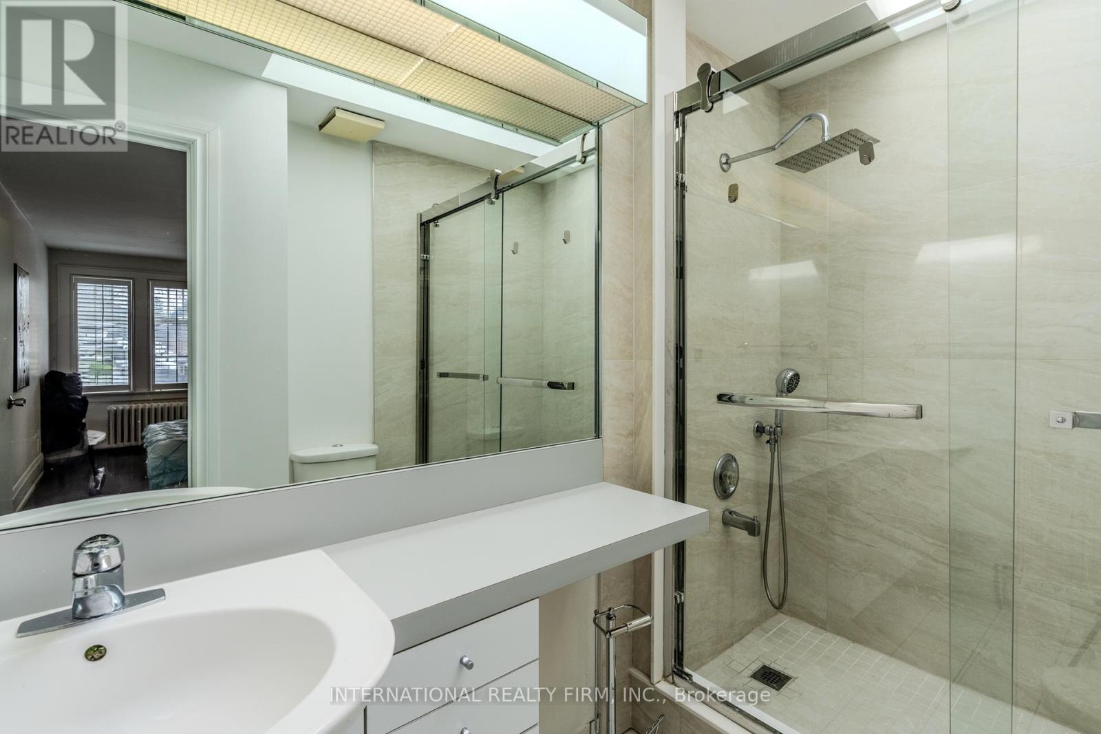 Mainsecondfloors - 47 Maxwell Avenue, Toronto, Ontario  M5P 2B4 - Photo 28 - C12820830