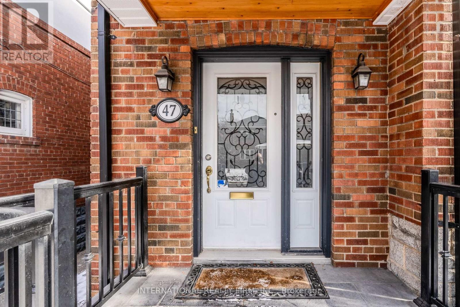 Mainsecondfloors - 47 Maxwell Avenue, Toronto, Ontario  M5P 2B4 - Photo 35 - C12820830