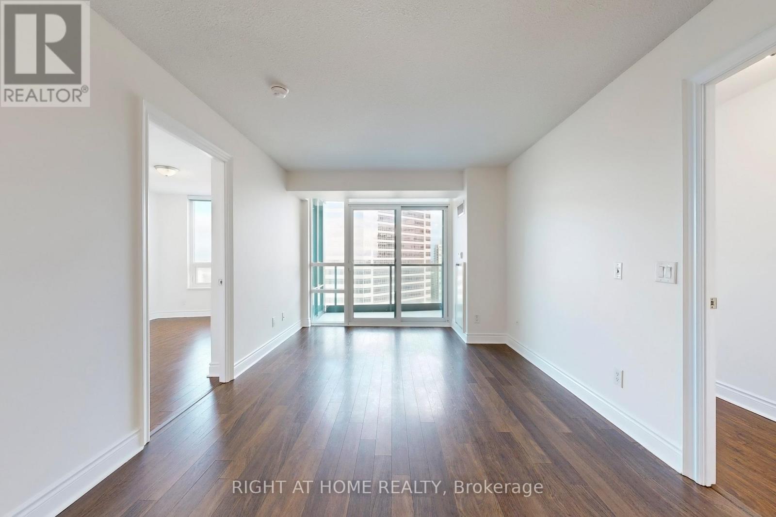 2021 - 25 Greenview Avenue, Toronto, Ontario  M2M 0A5 - Photo 12 - C12820886