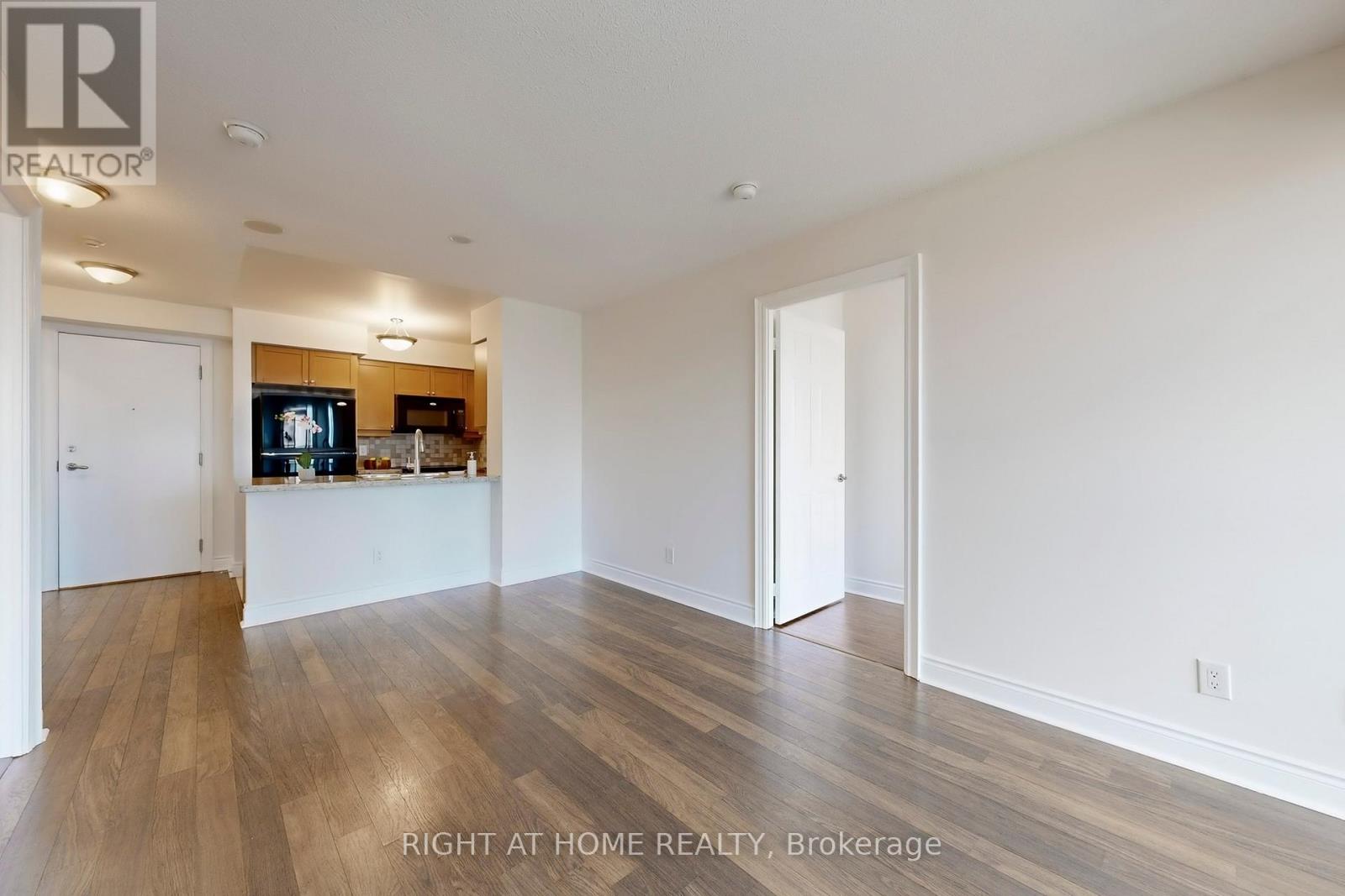 2021 - 25 Greenview Avenue, Toronto, Ontario  M2M 0A5 - Photo 16 - C12820886