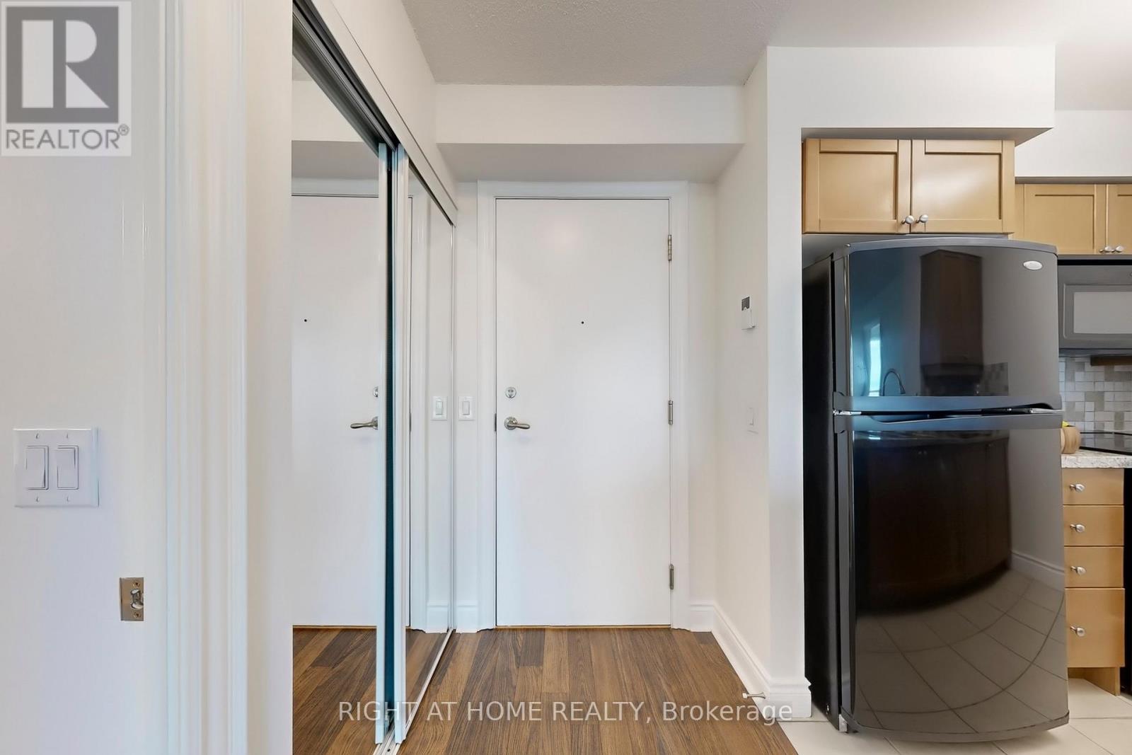 2021 - 25 Greenview Avenue, Toronto, Ontario  M2M 0A5 - Photo 33 - C12820886