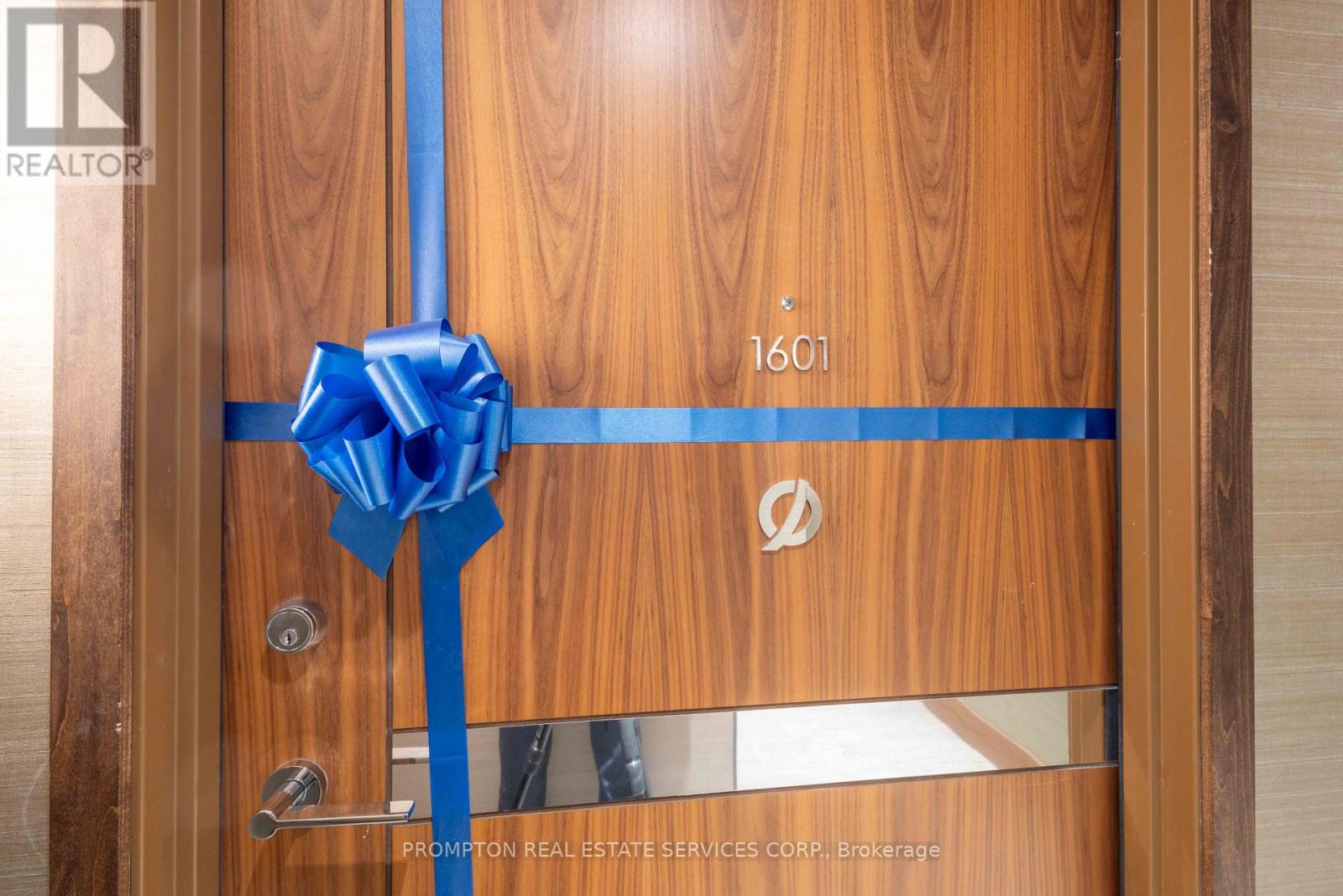 1601 - 1 Concord Cityplace Way, Toronto, Ontario  M5V 0X3 - Photo 5 - C12820932