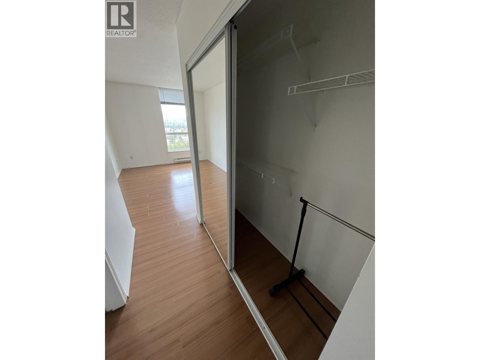 7077 Beresford Street, Burnaby, British Columbia  V5E 4J5 - Photo 3 - R3093436