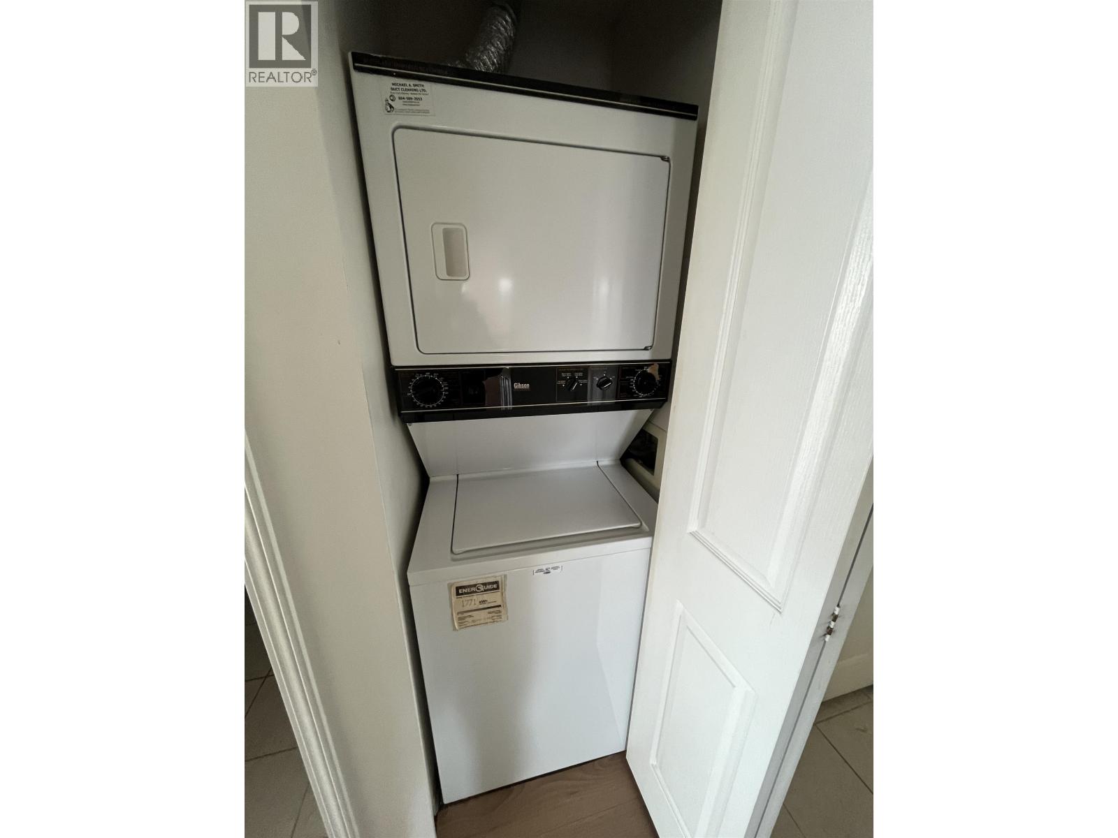 7077 Beresford Street, Burnaby, British Columbia  V5E 4J5 - Photo 8 - R3093436