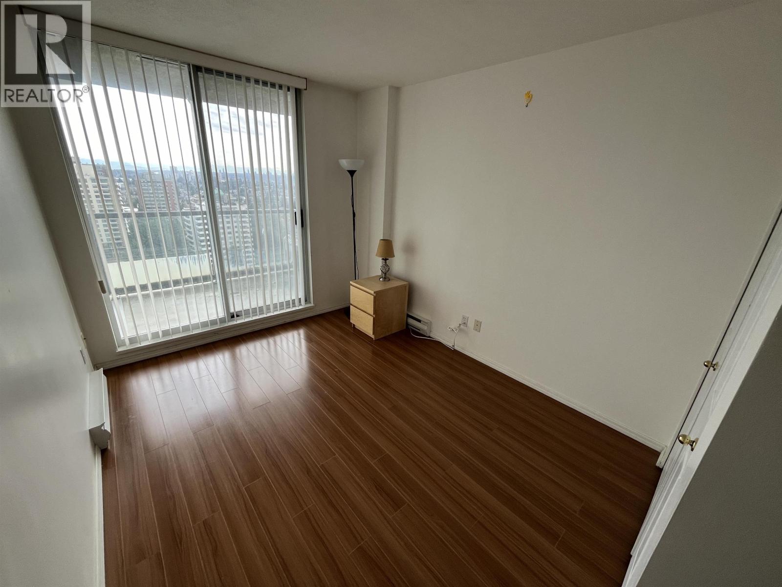 7077 Beresford Street, Burnaby, British Columbia  V5E 4J5 - Photo 2 - R3093436