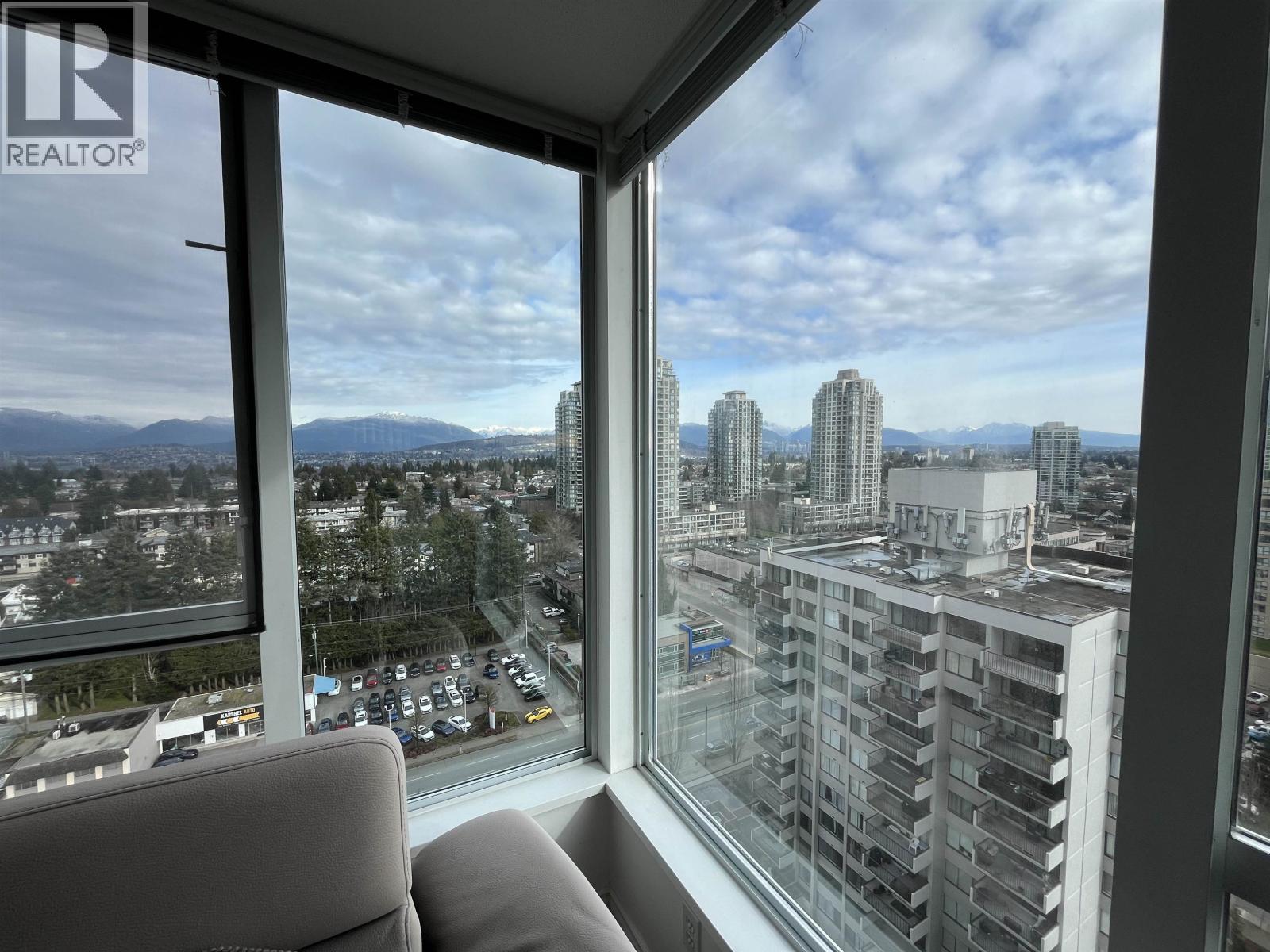 7077 Beresford Street, Burnaby, British Columbia  V5E 4J5 - Photo 11 - R3093436