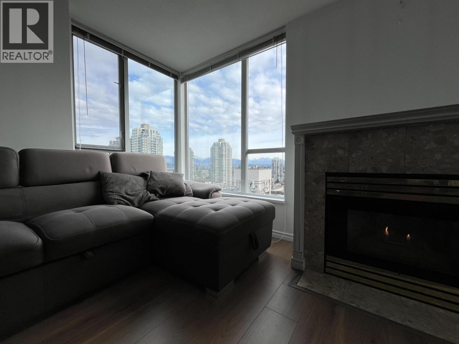 7077 Beresford Street, Burnaby, British Columbia  V5E 4J5 - Photo 10 - R3093436