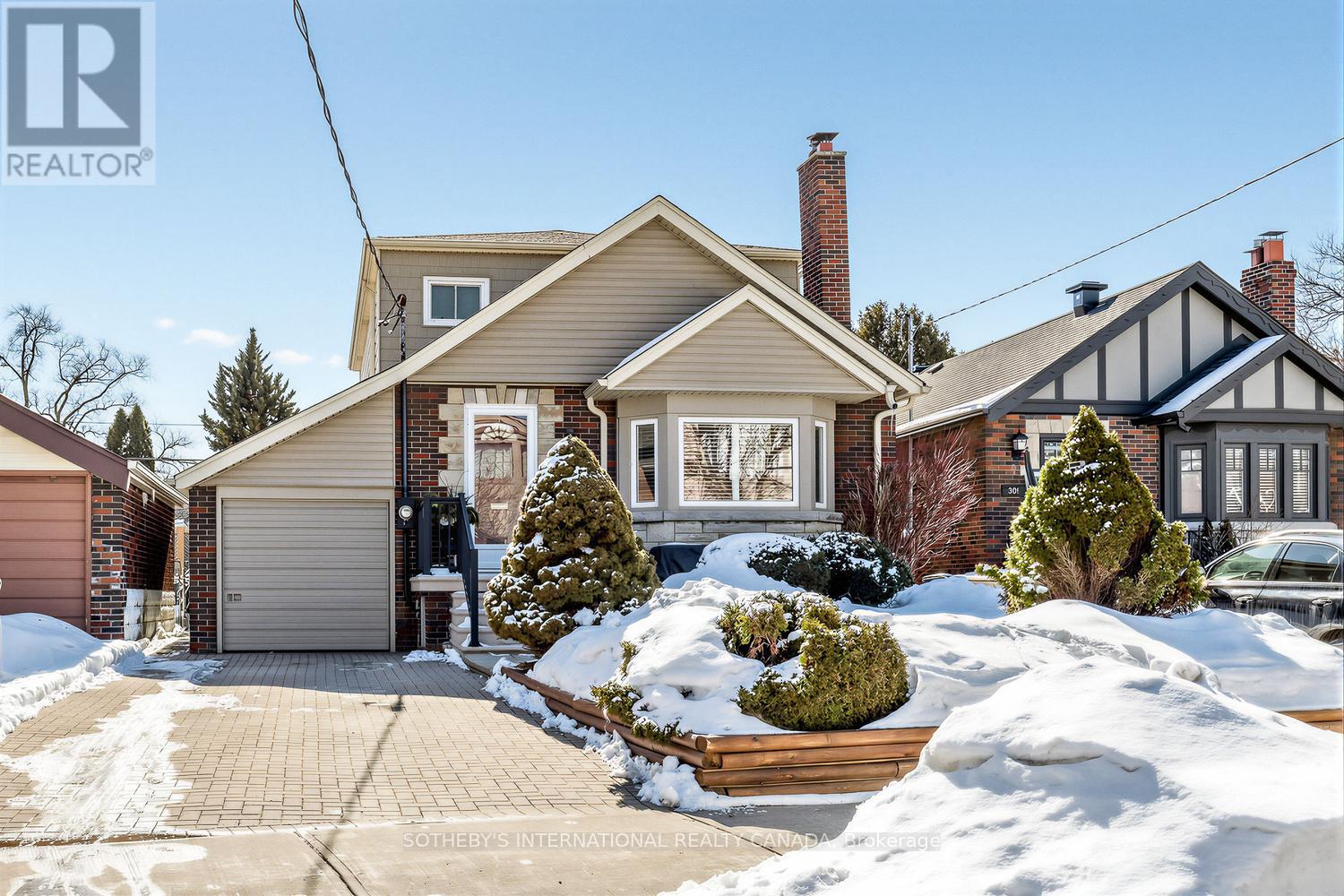 311 WESTWOOD AVENUE, Toronto, Ontario