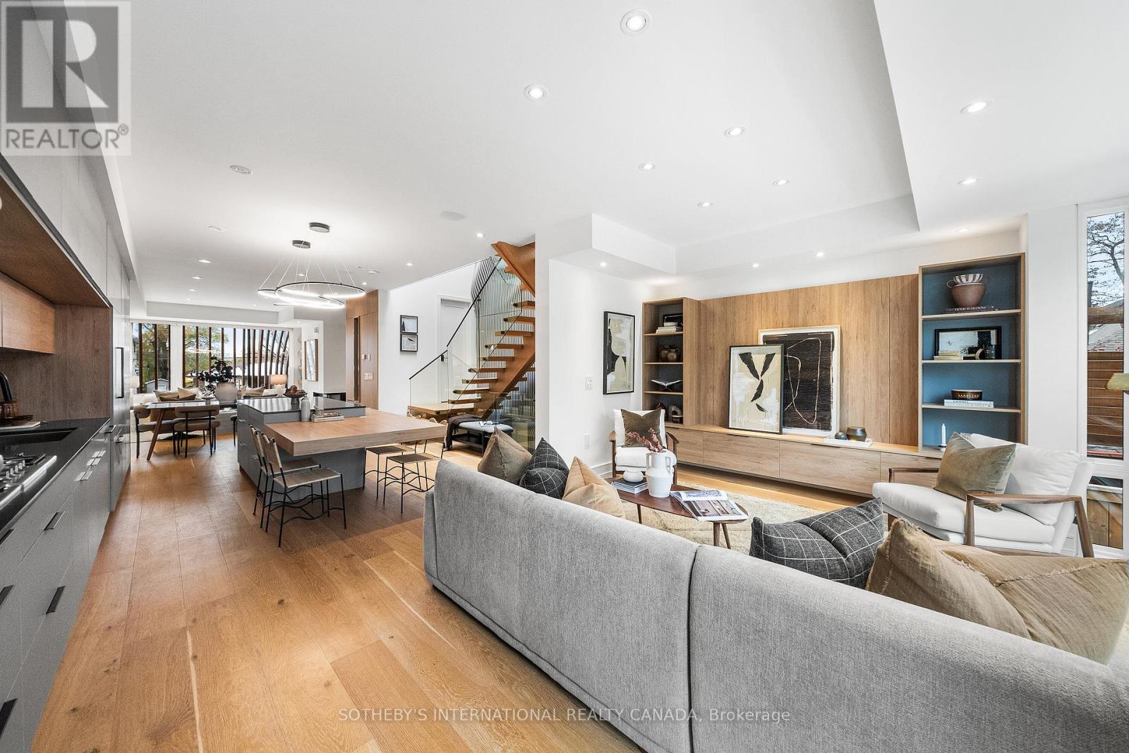 83 Virginia Avenue, Toronto, Ontario  M4C 2S8 - Photo 15 - E12820872