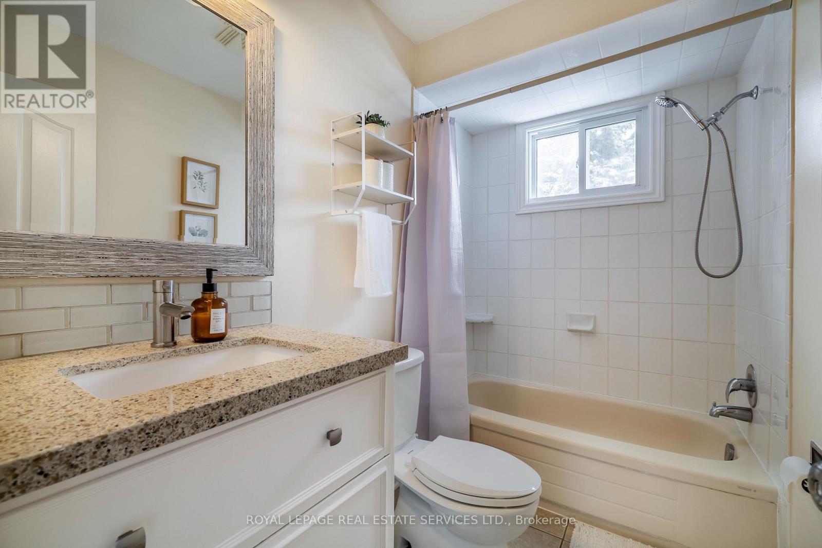 457 Britannia Avenue, Bradford West Gwillimbury (Bradford), Ontario L3Z 2C8 - Photo 11 - N12820920