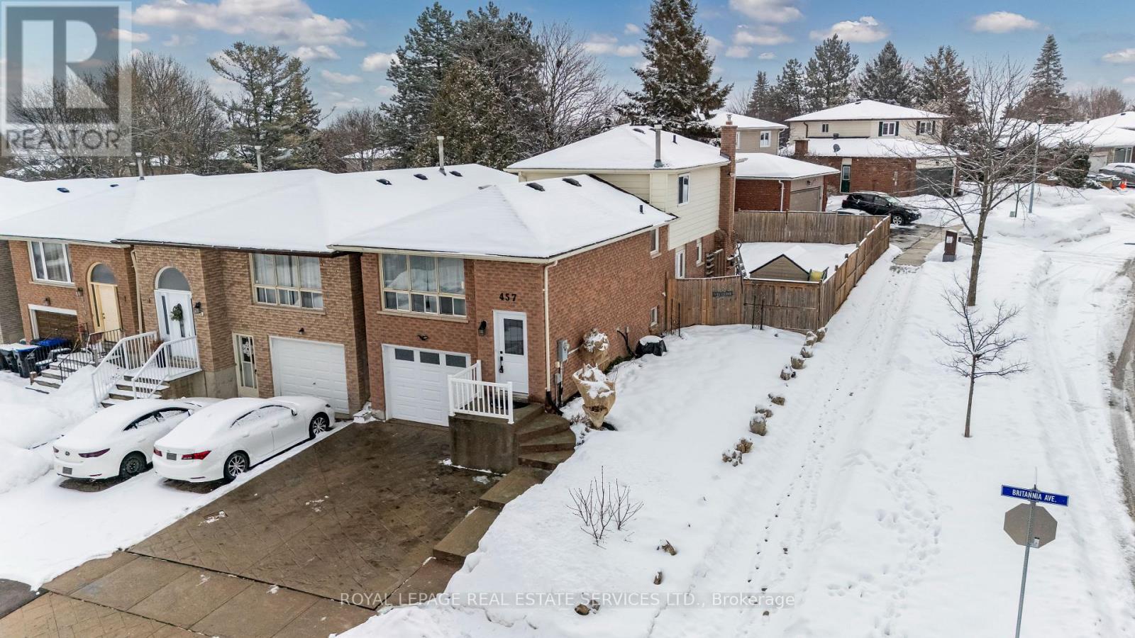 457 Britannia Avenue, Bradford West Gwillimbury (Bradford), Ontario L3Z 2C8 - Photo 2 - N12820920