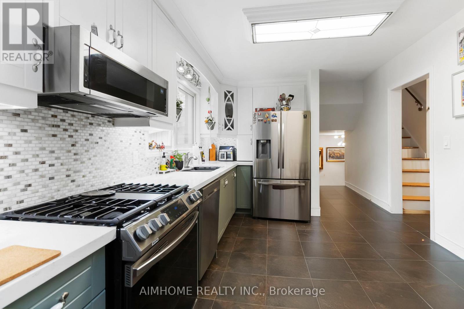 1031 Marley Crescent, Burlington, Ontario  L7T 3S3 - Photo 11 - W12820800