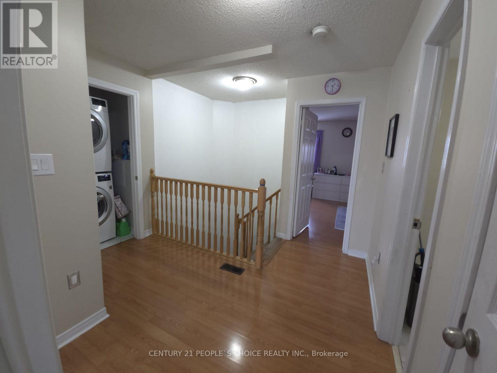 111 Gollins Drive E, Milton, Ontario  L9T 6J9 - Photo 13 - W12820808