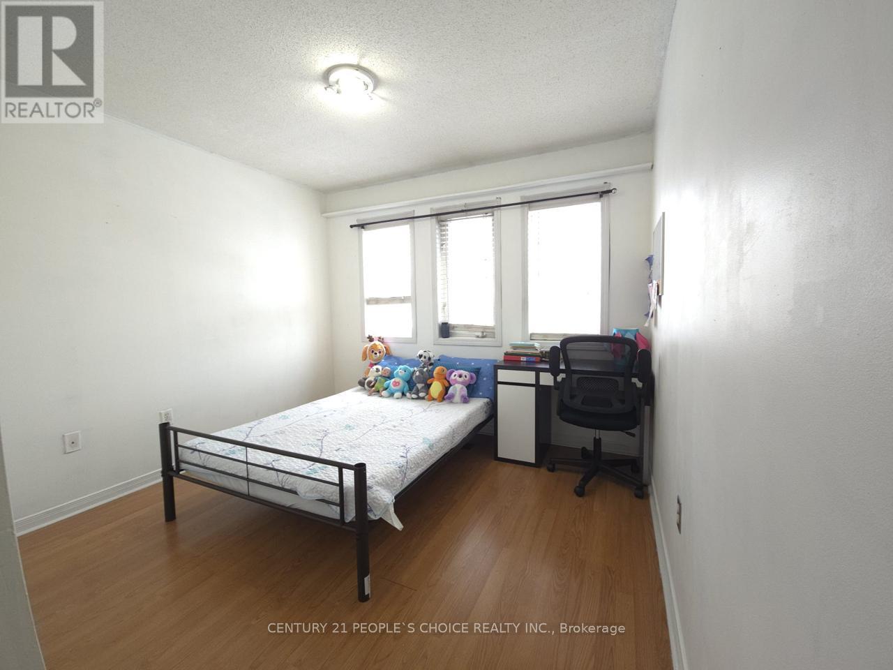 111 Gollins Drive E, Milton, Ontario  L9T 6J9 - Photo 19 - W12820808