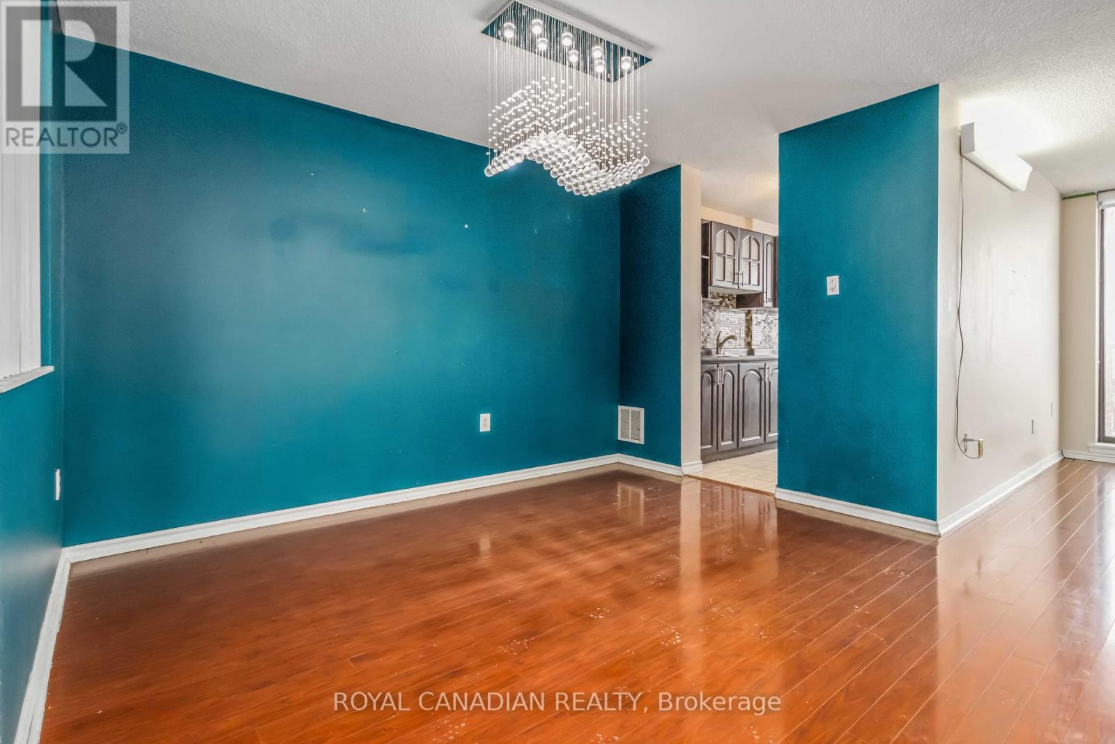 1201 - 4 Kings Cross Road, Brampton, Ontario  L6T 3X8 - Photo 10 - W12820834