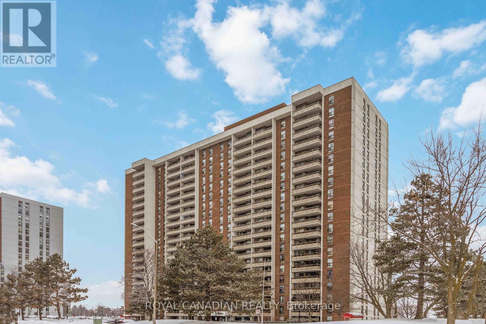 1201 - 4 Kings Cross Road, Brampton, Ontario  L6T 3X8 - Photo 2 - W12820834