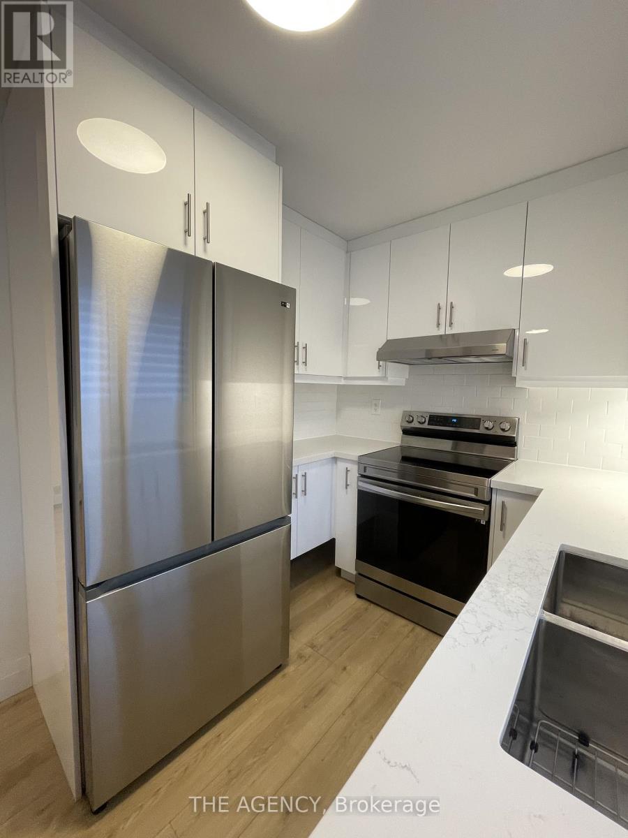 2 - 2940 Dundas Street W, Toronto, Ontario  M6P 1Y8 - Photo 9 - W12820846