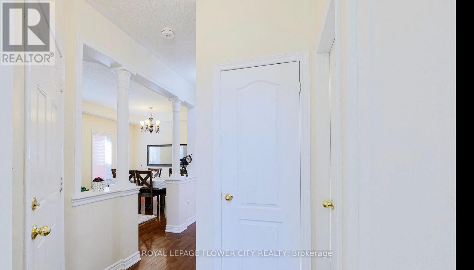 24 Mellowood Avenue, Brampton, Ontario  L6P 2P2 - Photo 12 - W12820864