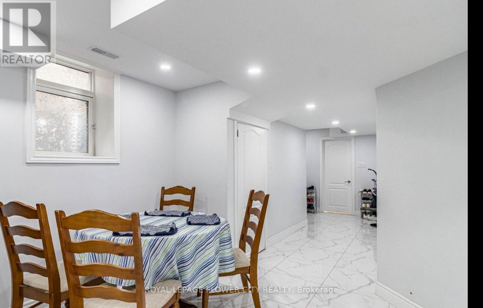 24 Mellowood Avenue, Brampton, Ontario  L6P 2P2 - Photo 20 - W12820864