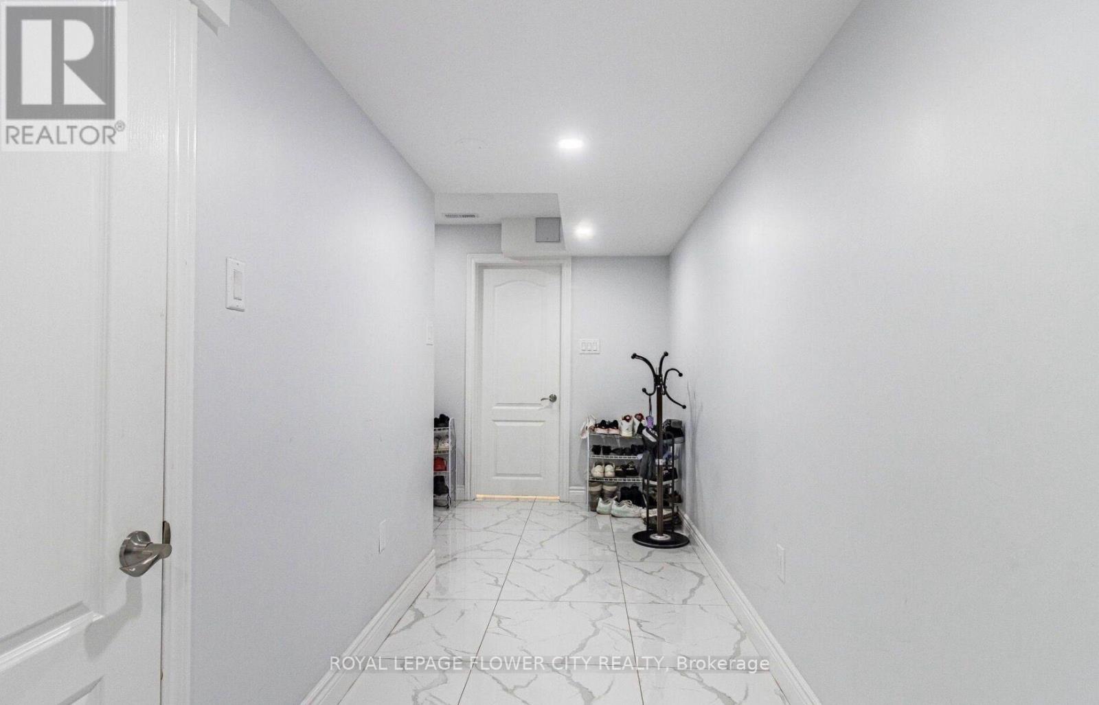 24 Mellowood Avenue, Brampton, Ontario  L6P 2P2 - Photo 22 - W12820864