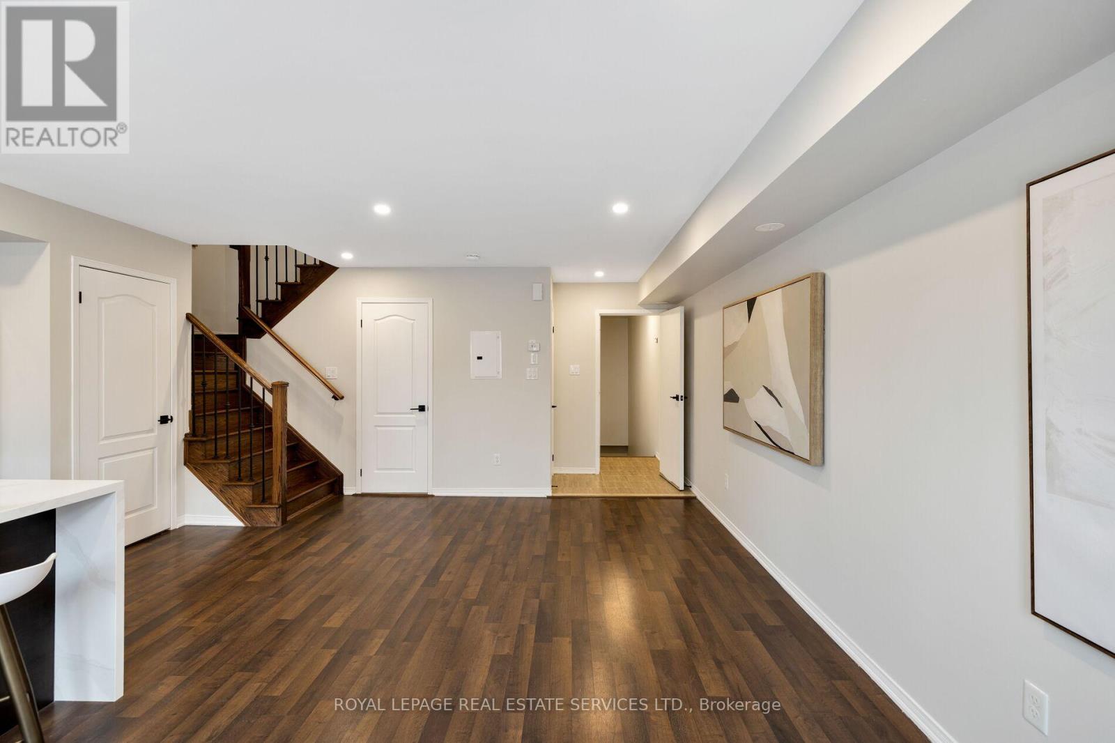 10 - 15 HAYS BOULEVARD