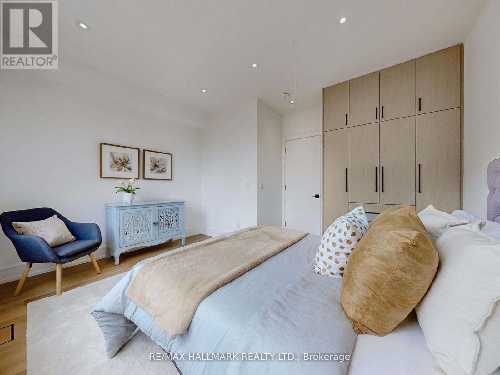 5 Wadsworth Boulevard, Toronto, Ontario  M9N 2G3 - Photo 14 - W12820910