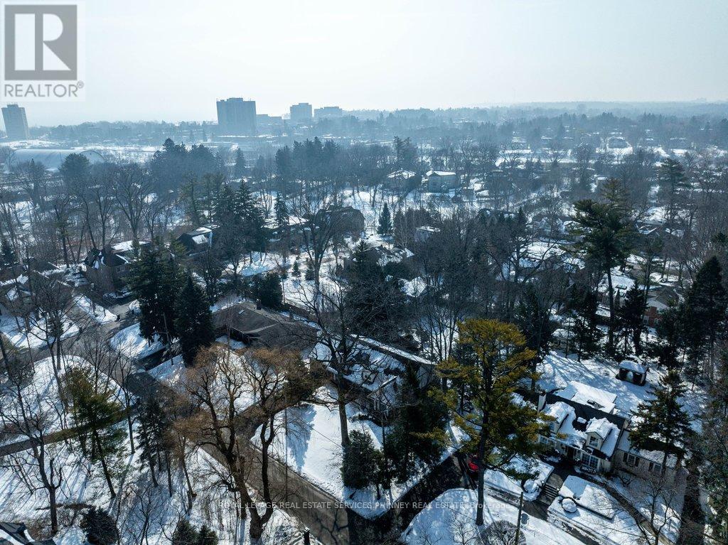 1244 Woodland Avenue, Mississauga, Ontario  L5G 2X9 - Photo 43 - W12820926