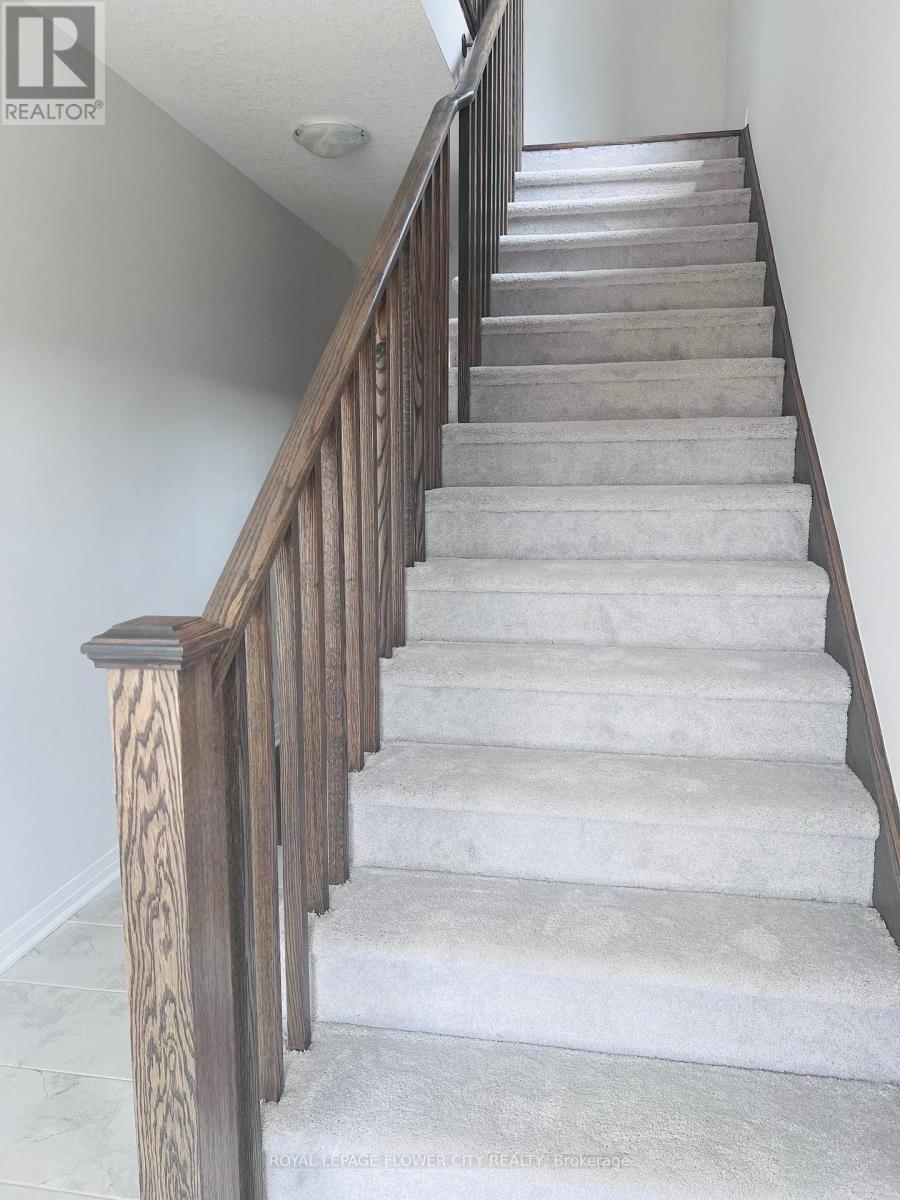 33 Prince Philip Boulevard, North Dumfries, Ontario  N0B 1E0 - Photo 4 - X12718676