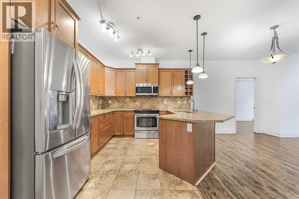 223, 35 Aspenmont Heights Sw, Calgary, Alberta  T3H 0E5 - Photo 3 - A2282239