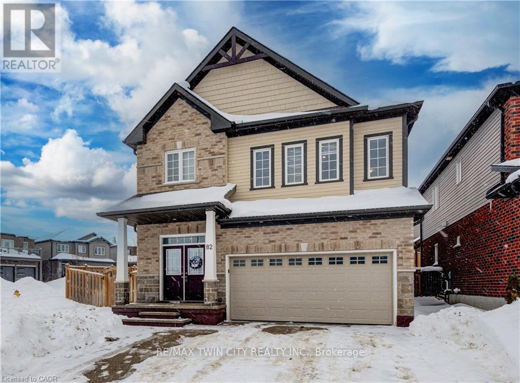 82 Castlebay Street, Kitchener, Ontario  N2R 1W6 - Photo 3 - X12820902