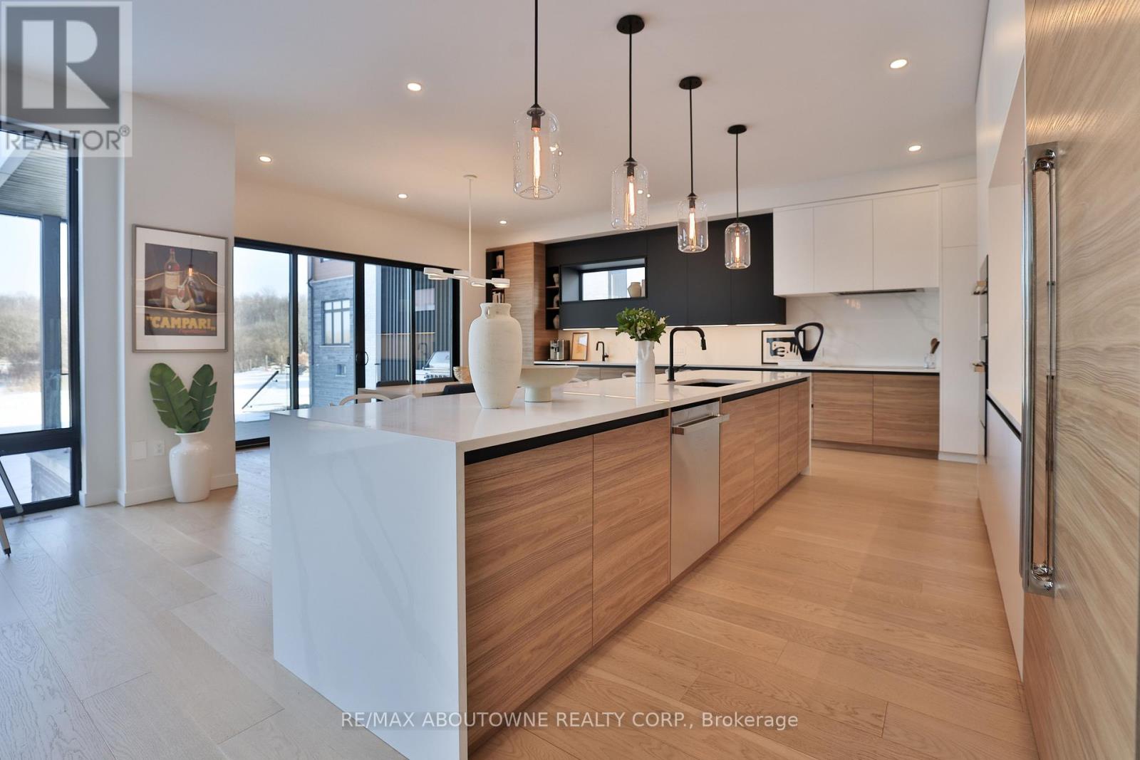 70 Upper Mount Albion Road, Hamilton, Ontario  L8J 2S1 - Photo 14 - X12820918