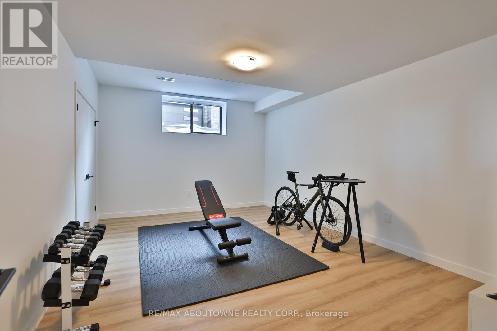 70 Upper Mount Albion Road, Hamilton, Ontario  L8J 2S1 - Photo 37 - X12820918