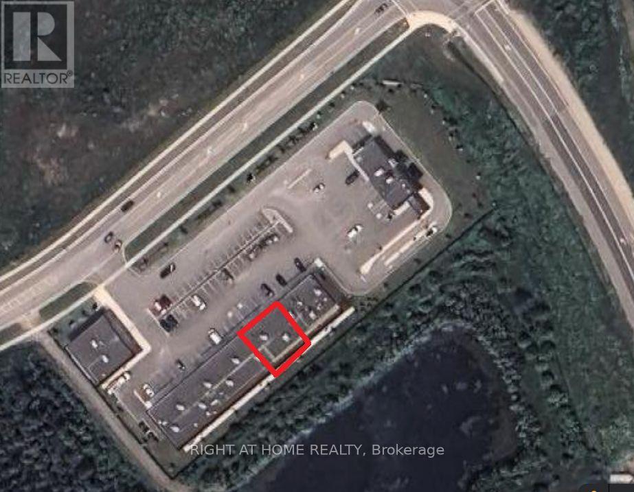 303 Col Phillips Drive, Shelburne, Ontario  L9V 3W1 - Photo 4 - X12820936