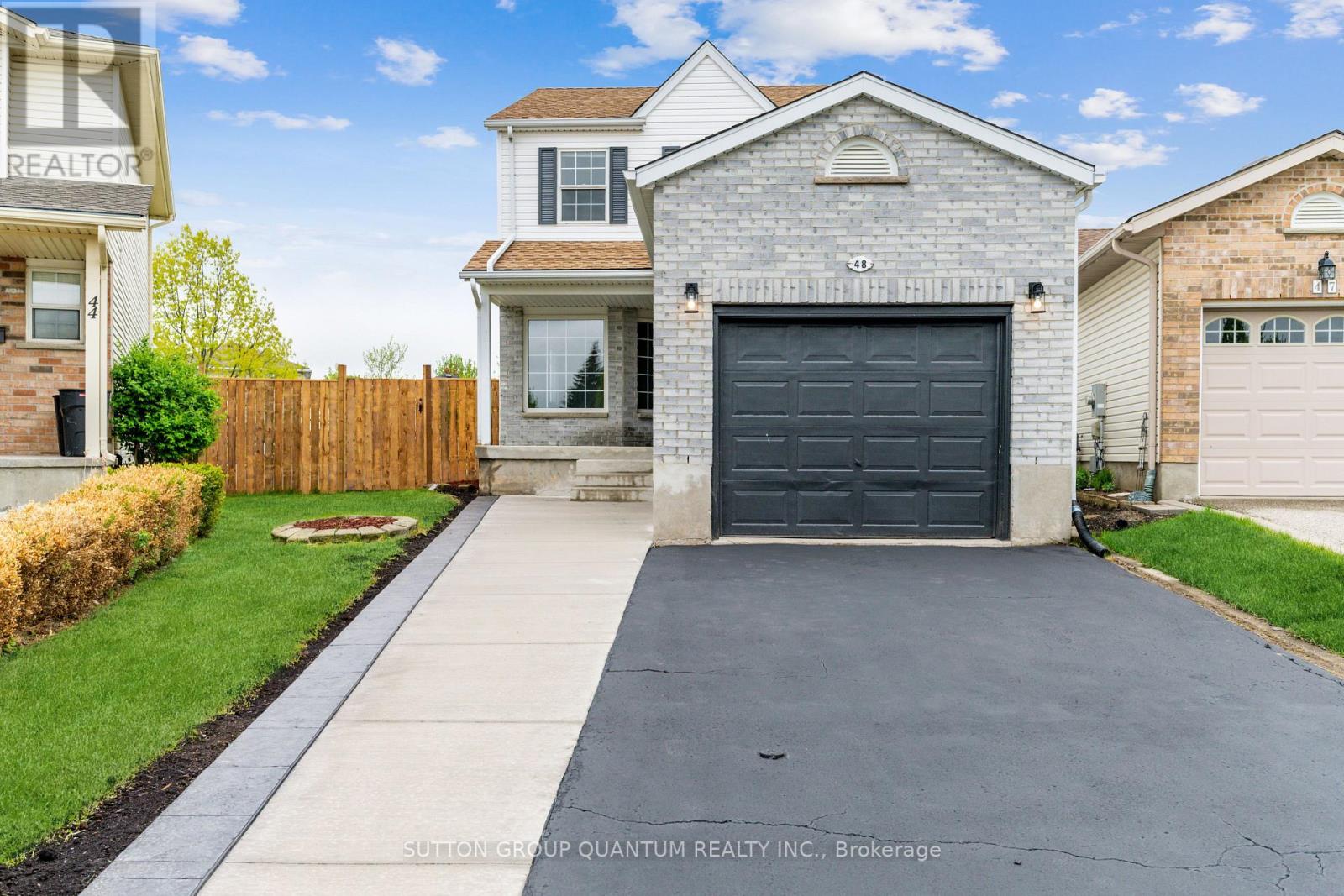 UPPER - 48 WHITE SANDS COURT, Kitchener, Ontario