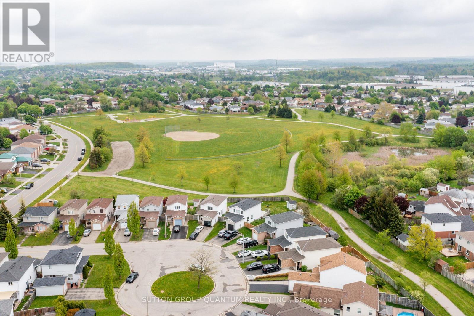 Upper - 48 White Sands Court, Kitchener, Ontario  N2E 3S4 - Photo 36 - X12820950