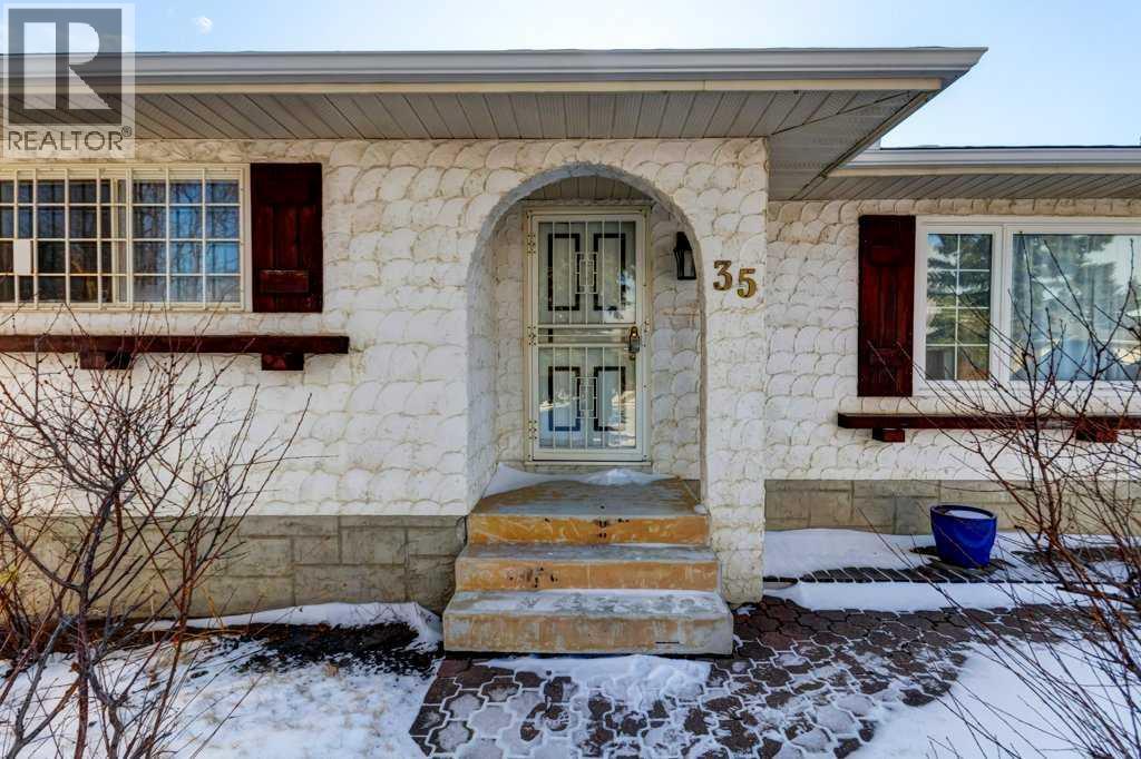 35 Penworth Place Se, Calgary, Alberta  T2A 4G4 - Photo 3 - A2288575