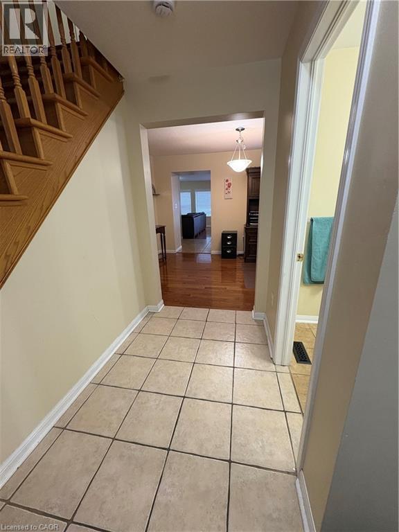 89 Garth Massey Drive, Cambridge, Ontario  N1T 2G7 - Photo 4 - 40807593