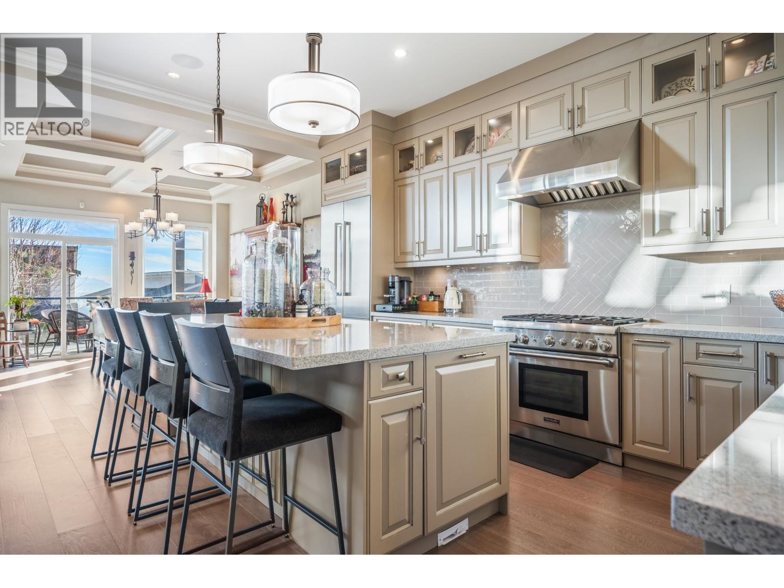 1412 Strawline Hill Street, Coquitlam, British Columbia  V3E 0L5 - Photo 9 - R3089232