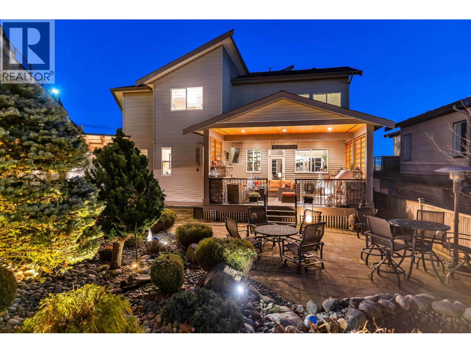 1412 Strawline Hill Street, Coquitlam, British Columbia  V3E 0L5 - Photo 3 - R3089232