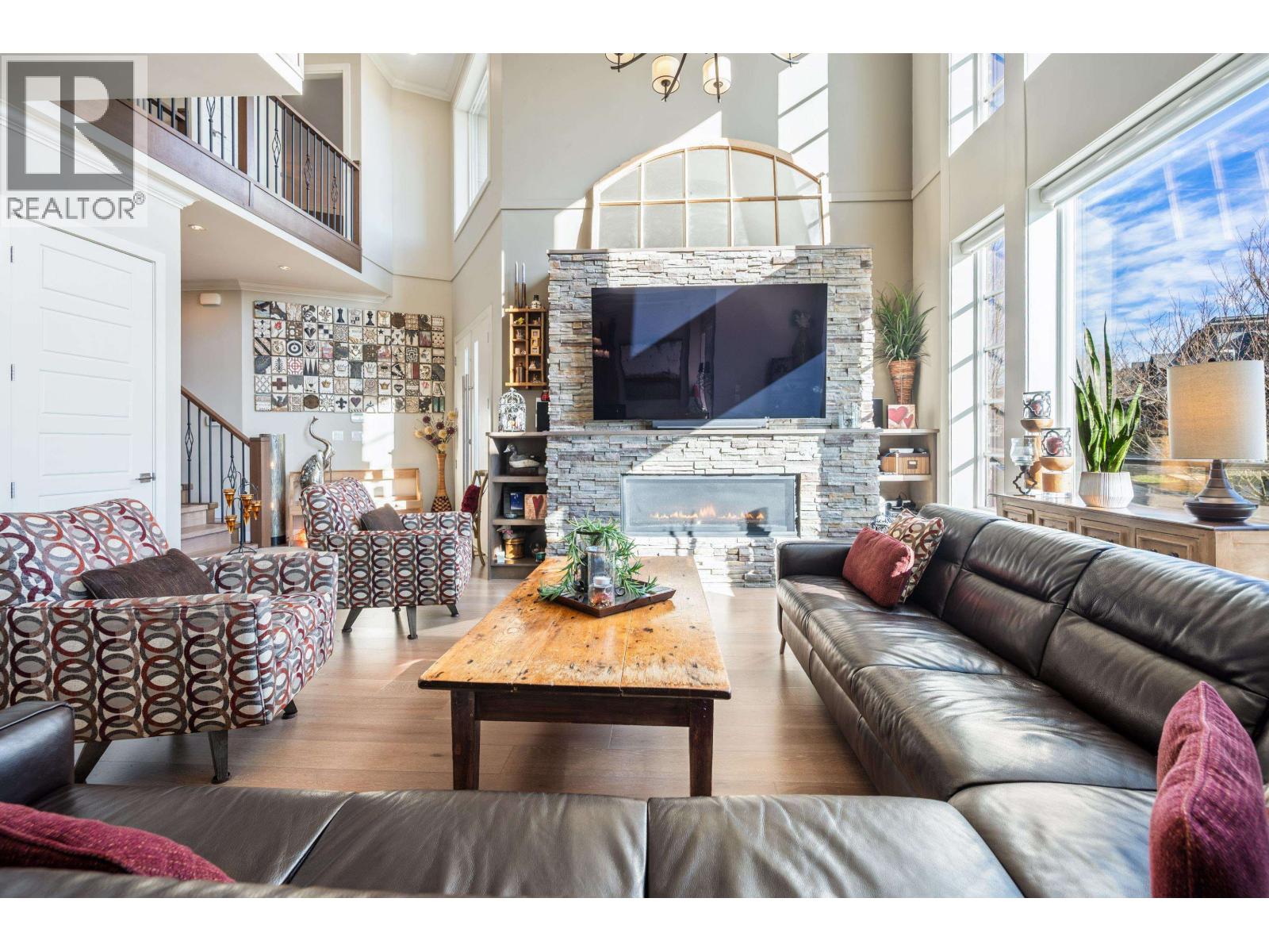 1412 Strawline Hill Street, Coquitlam, British Columbia  V3E 0L5 - Photo 5 - R3089232