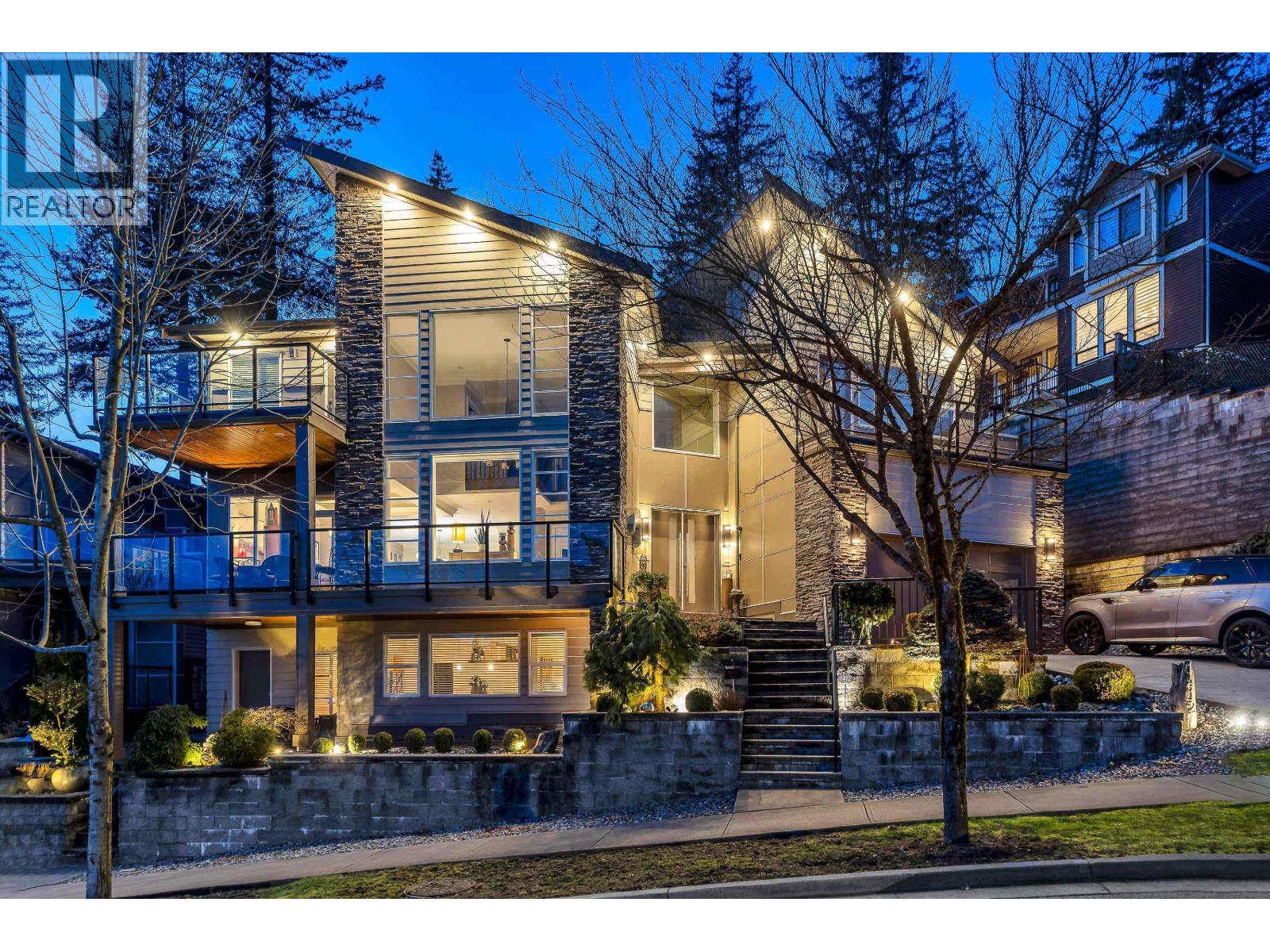 1412 Strawline Hill Street, Coquitlam, British Columbia  V3E 0L5 - Photo 1 - R3089232